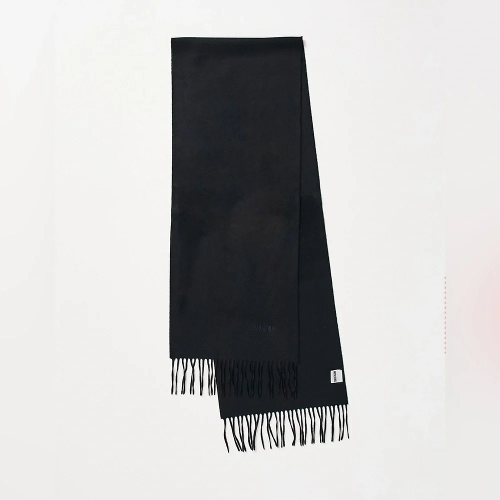 Moschino merino wool scarf in black Italy